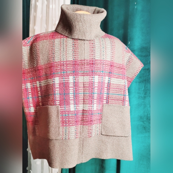 Sweater - Picture 2 of 3